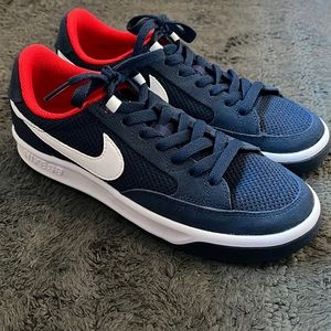 Nike SB navy/red/white - mens size 6.5